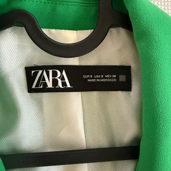 Green short sleeved blazer - Picture 2 of 5